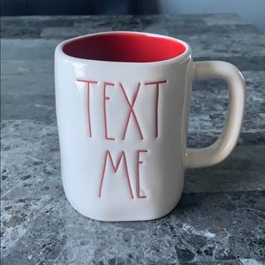 Rae Dunn text me mug ❤️